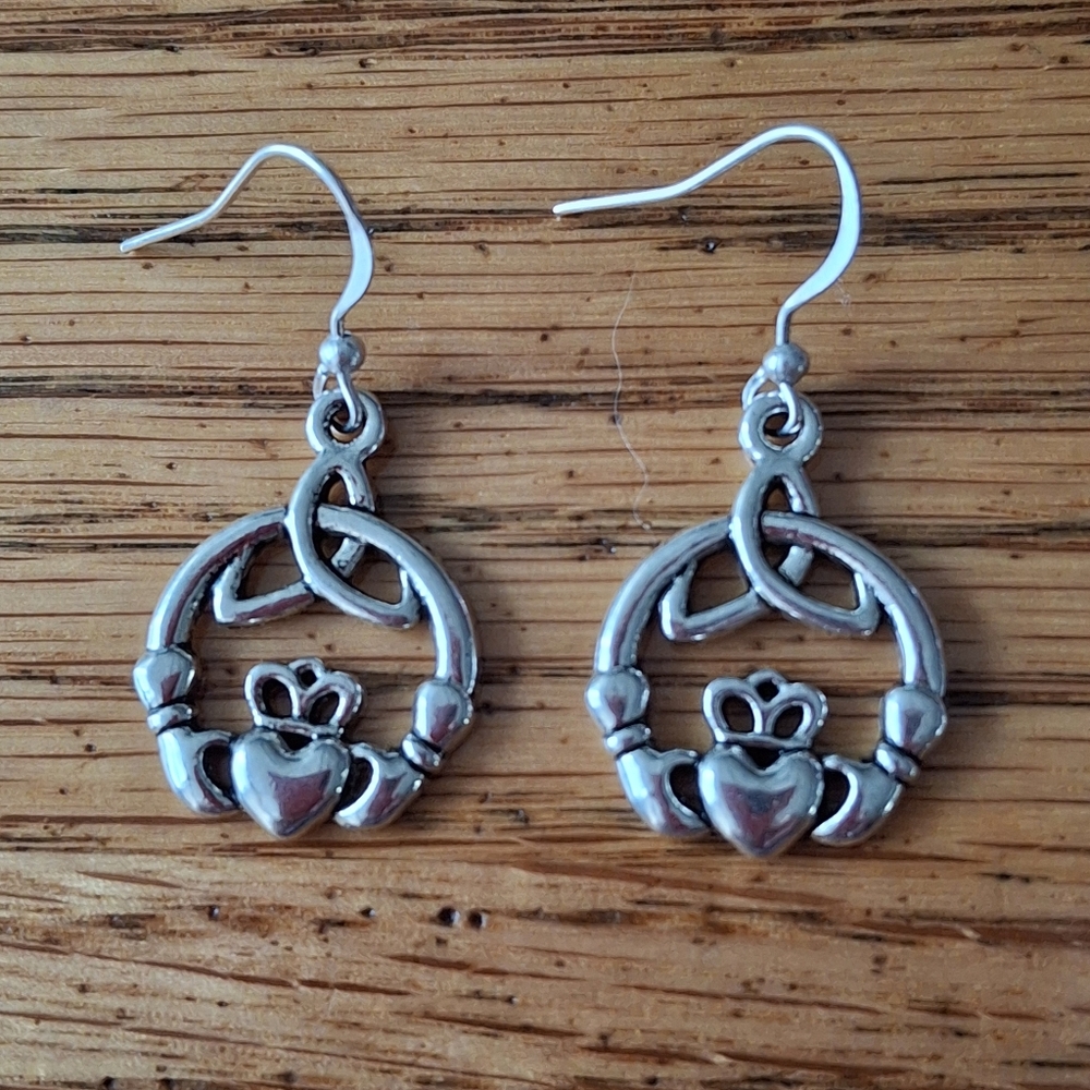 Silver Celtic Heart Earrings